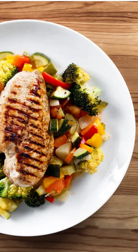 nutritional food of chicken and vegetables